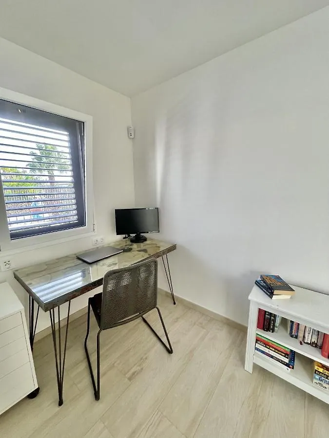 Villa Casahost Townhouse Lise Puerto del Carmen  0*, Puerto del Carmen (Lanzarote) Spanien