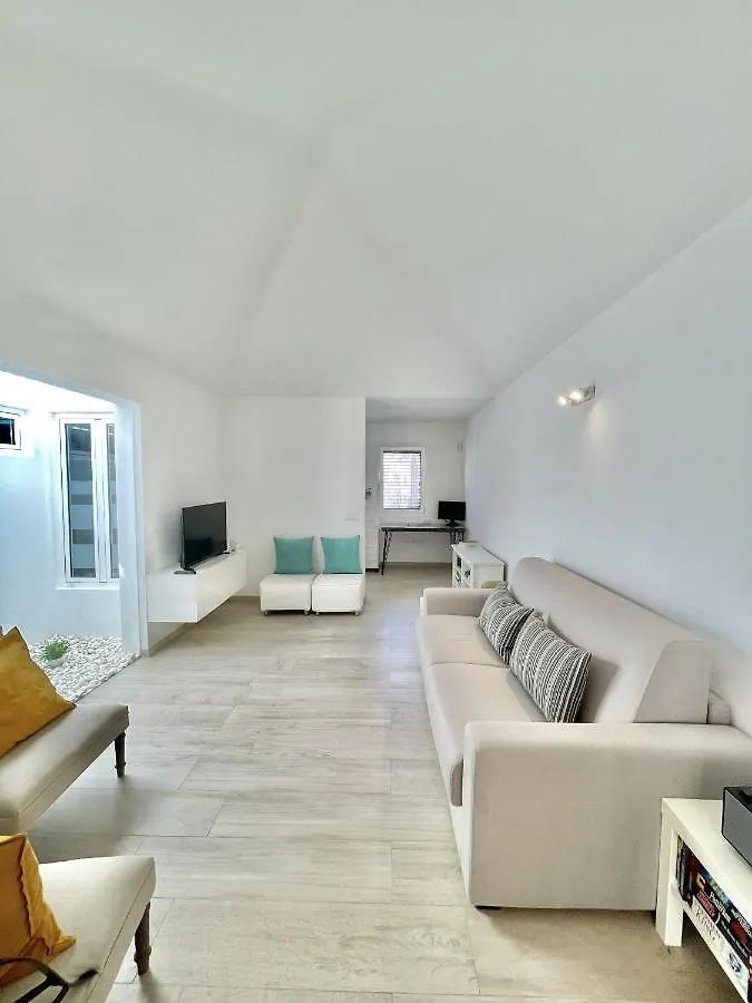 Villa Casahost Townhouse Lise Puerto del Carmen  Puerto del Carmen (Lanzarote)